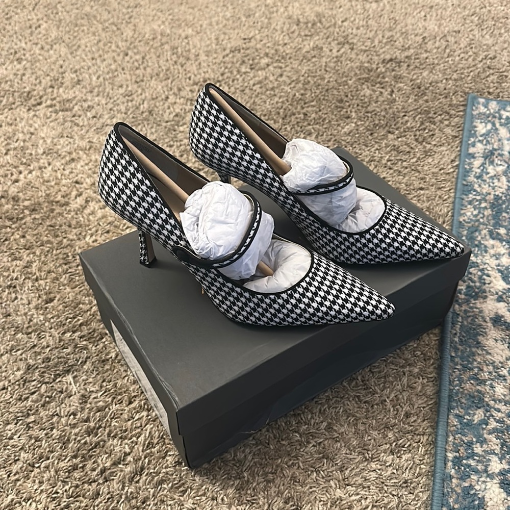 ANN TAYLOR (Mary Jane Houndstooth Pump) 🕵️‍♀️ 👠